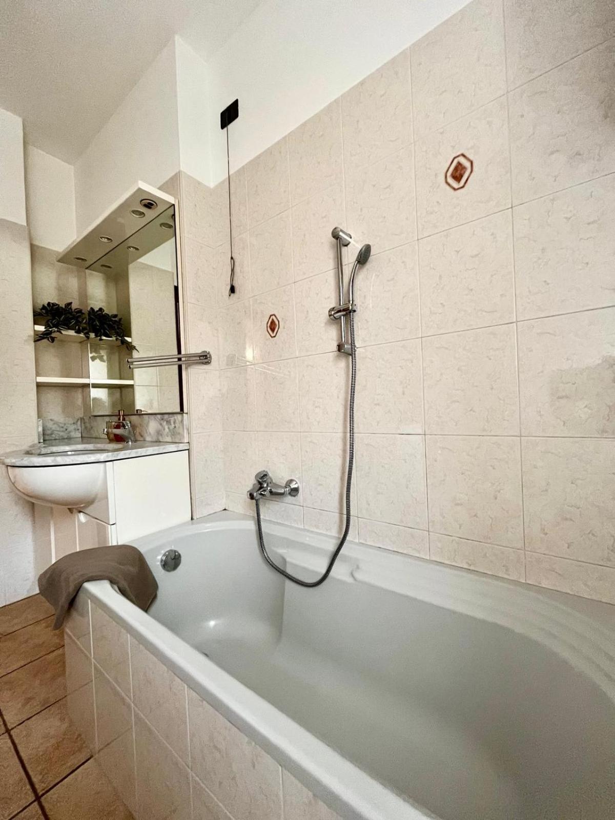 Apartamento Perla House Abbadia Lariana Exterior foto